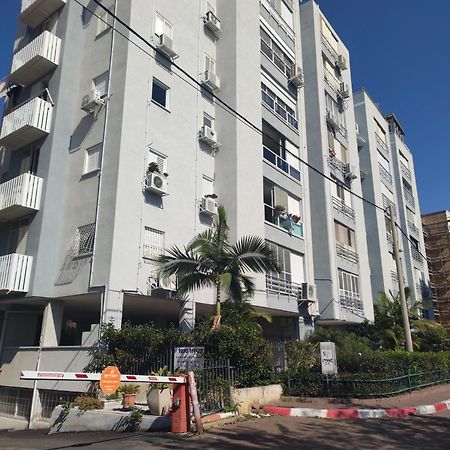 Cozy And Stylish 1-Bedroom Apartment Netanya Bagian luar foto